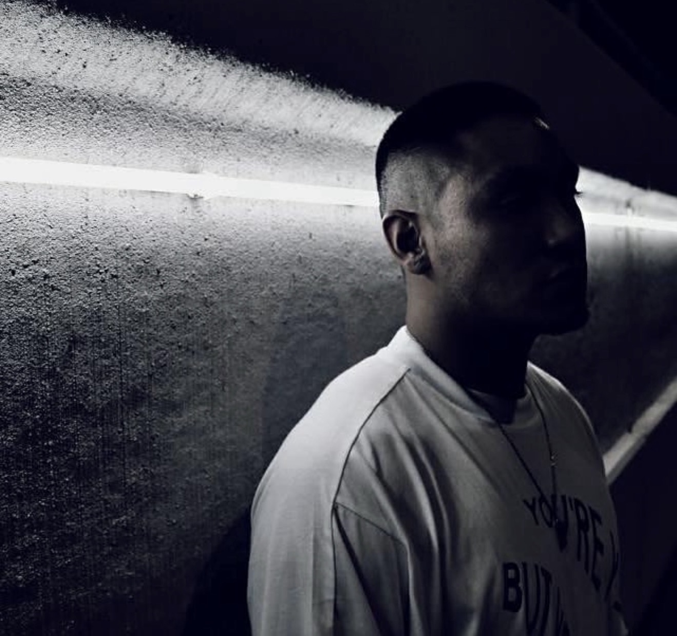 Black and white portrait with horizontal lighting